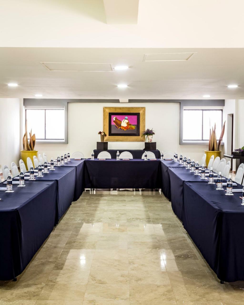 Imperio De Angeles Executive Leon Poliforum מראה חיצוני תמונה